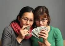 golpista se passa por filha para enganar mãe