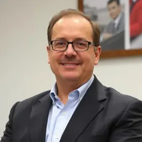 Câmara reconhece trabalho de Julio Gasparini